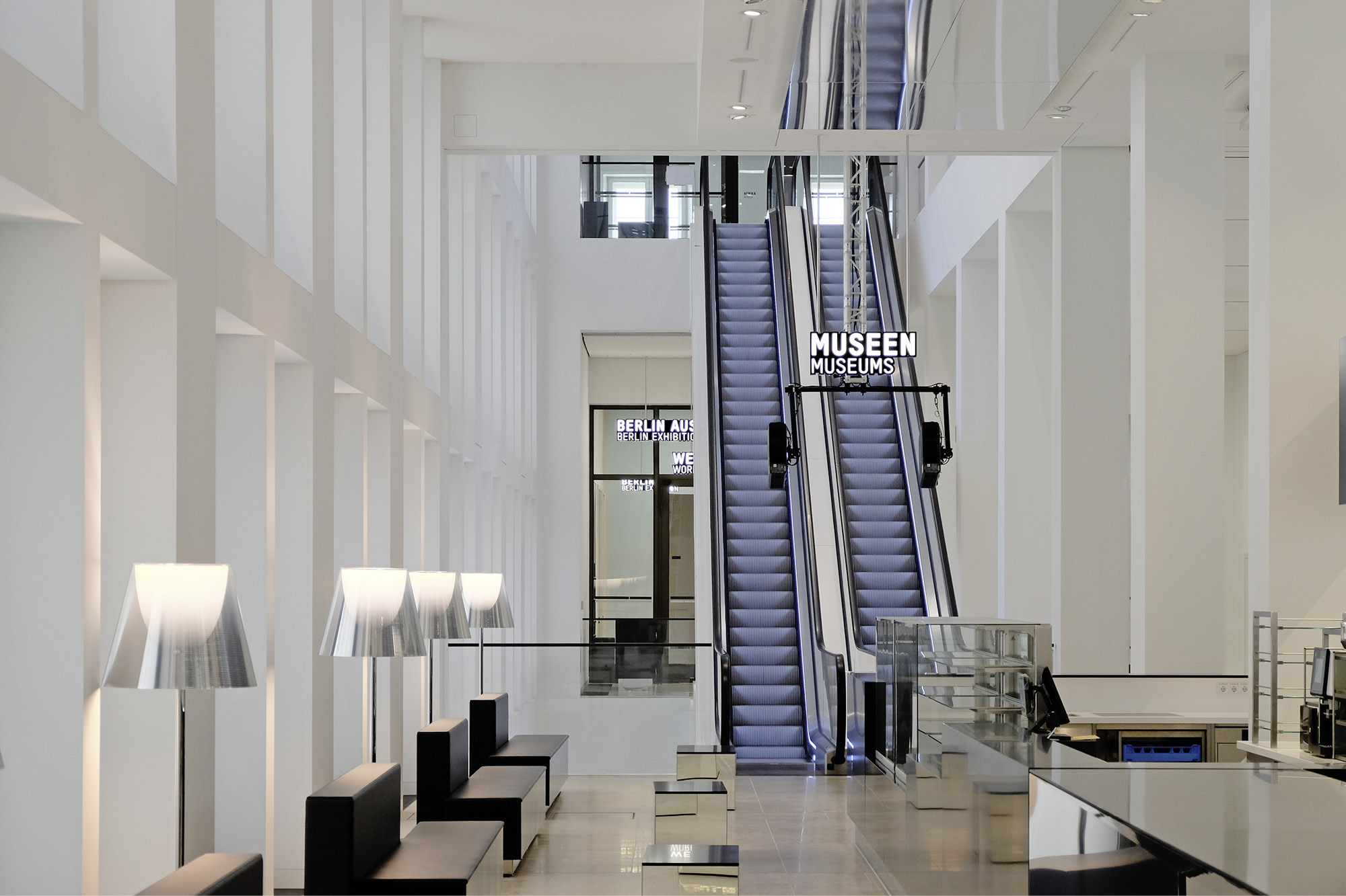 Signalétique directionnelle lumineuse