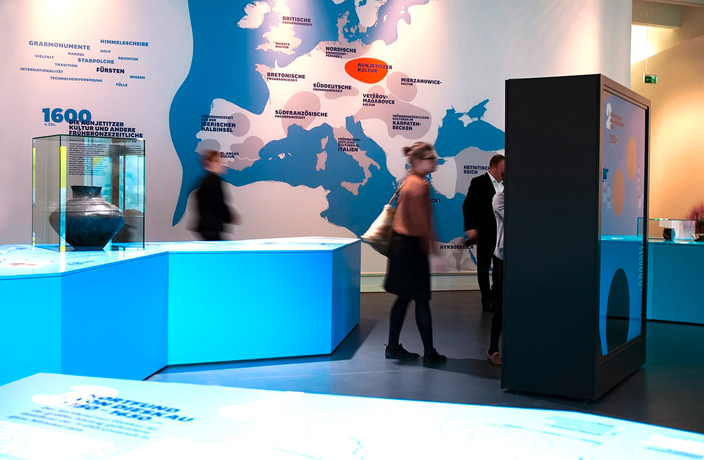 Rulers of the Bronze Age, Arche Nebra Studio Gourdin Wayfinding