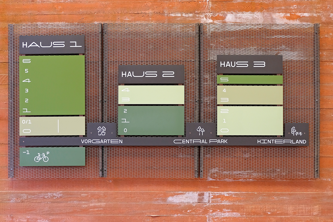 Tenant signs / site map